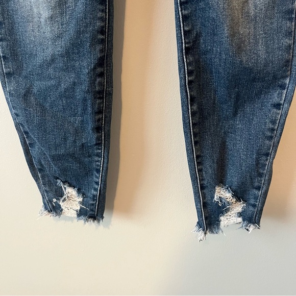 Judy Blue Skinny Distressed Jeans - Picture 5 of 8